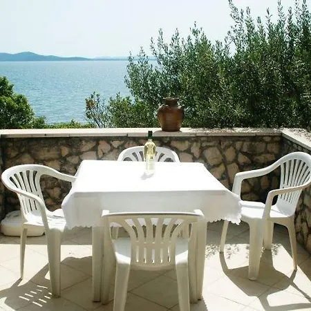 Ticic Apartment Kozino